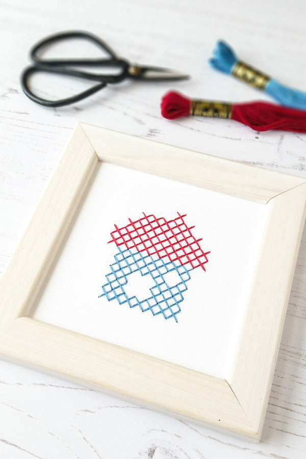 How to cross stitch on paper with free pattern